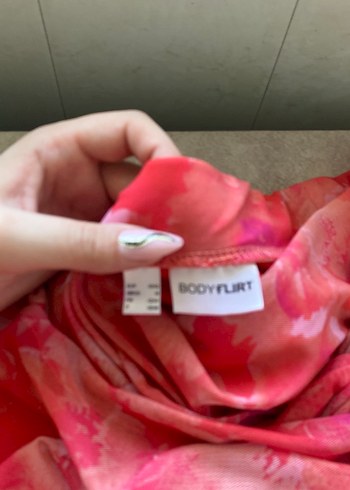 Love My Body Bengü tiryaki tarzı pembe etek