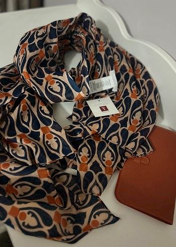 Yargıcı Yargıcı Kahverengi Desenli Şal