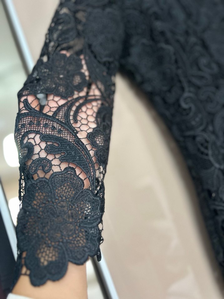 Koton Dantel Detaylı Siyah Uzun Kollu Elbise - Görsel 4