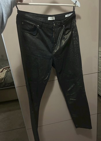 Yargıcı Siyah Sim Baskılı Pantolon - Görsel 2