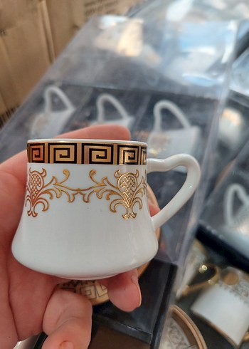 Beyaz Altın Desenli Fincan