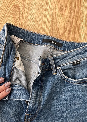 Mavi Kadın Midi Boy Rahat Kesim Kot Pantolon - Görsel 6