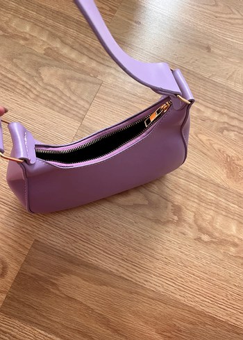 Minimalist Mor Deri Fermuarlı Kadın Çantası - Görsel 2