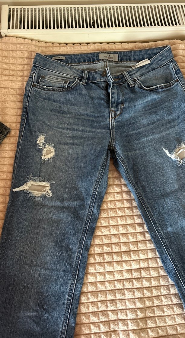 Mavi Bol Kesim Yırtık Denim Kadın Pantolon - Görsel 2