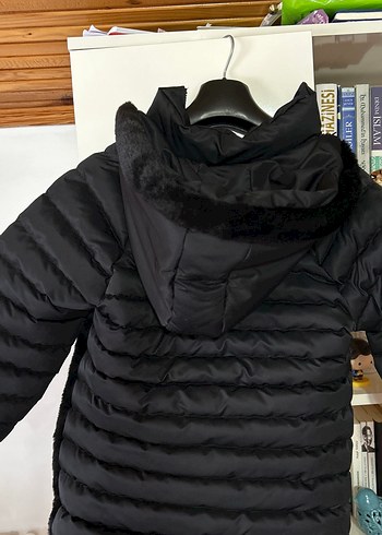 Siyah Kürklü Kadın Mont - Görsel 4