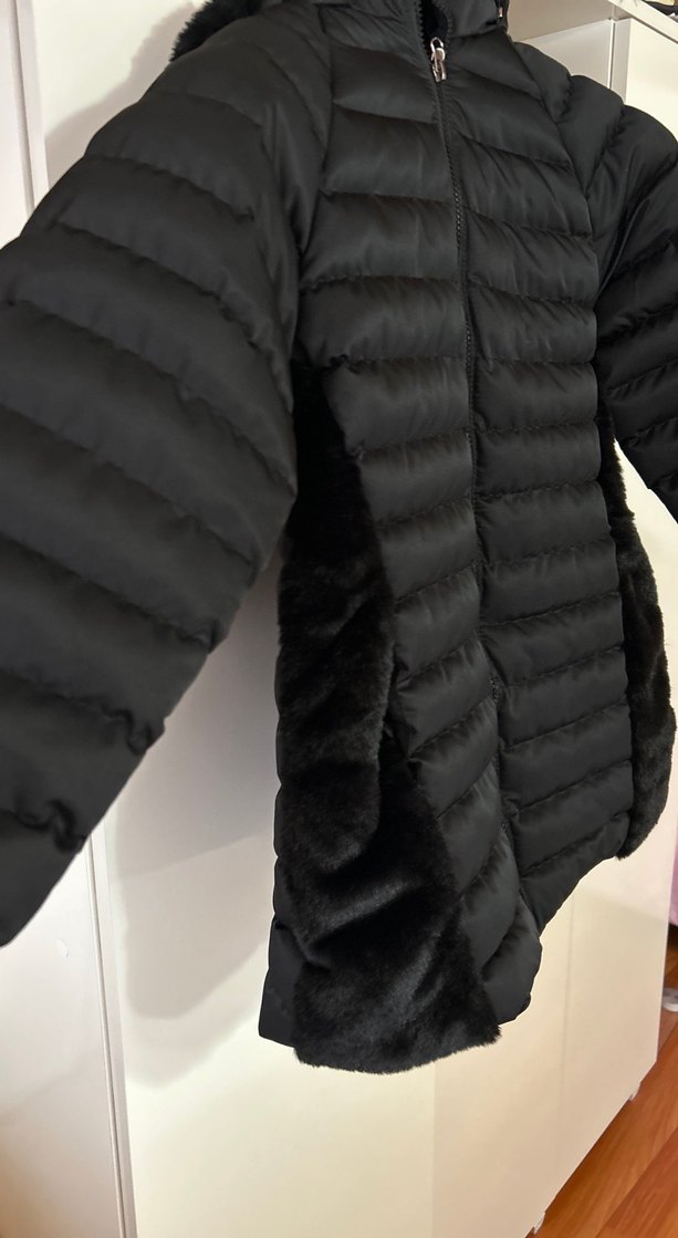 Siyah Kürklü Kadın Mont - Görsel 2