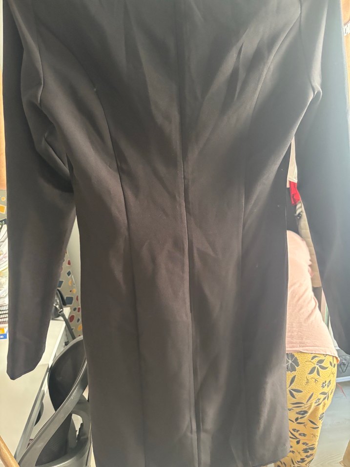 Siyah V Yakalı Uzun Kollu Midi Elbise - Görsel 2