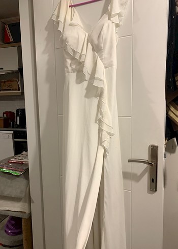 Beyaz Fırfırlı Uzun Kadın Elbise - Görsel 2