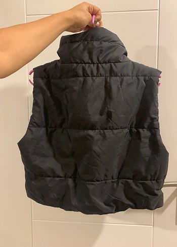 Siyah Fermuarlı Yüksek Yakalı Kadın Yelek - Görsel 3