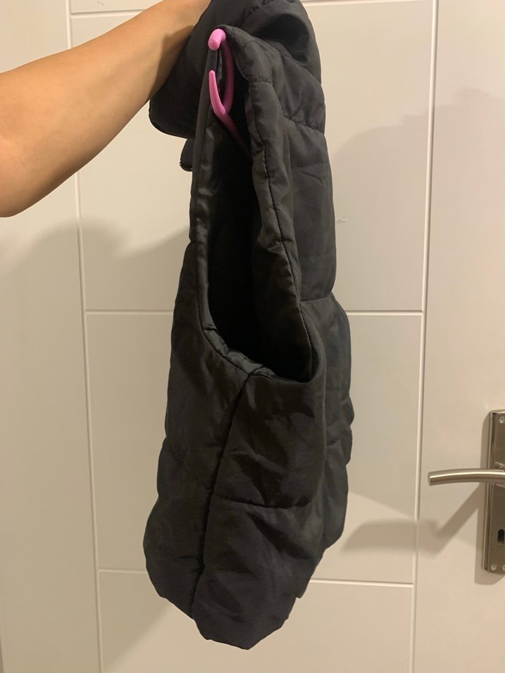 Siyah Fermuarlı Yüksek Yakalı Kadın Yelek - Görsel 2