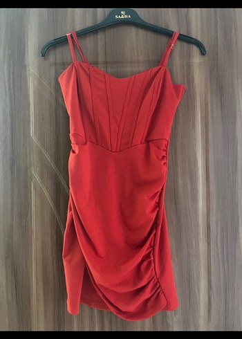 Kırmızı Drapeli Mini Straplez Elbise - Görsel 4
