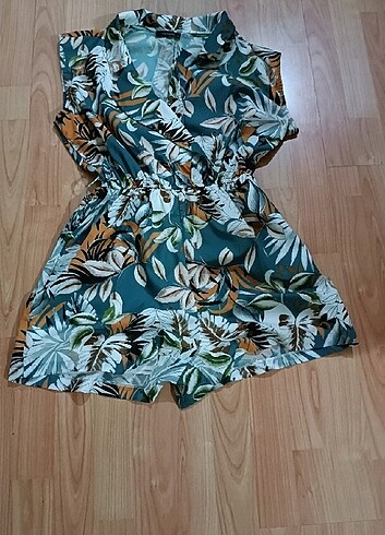 38 beden şort tulum