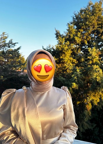 Bej Drapeli Uzun Kollu saten Kadın abiye - Görsel 2