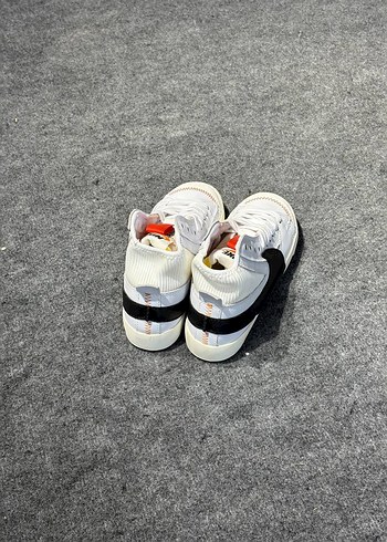 44 Beden beyaz Renk NIKE AIR SPOR AYAKKABI