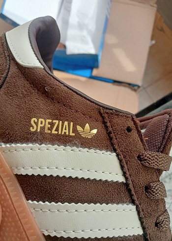 40 Beden Adidas Spor Ayakkabı