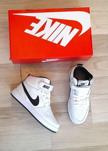 39 Beden beyaz Renk NIKE COURT SPOR AYAKKABI