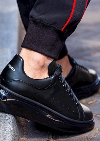 41 Beden siyah Renk ALEXANDER MCQUEEN SPOR AYAKKABI