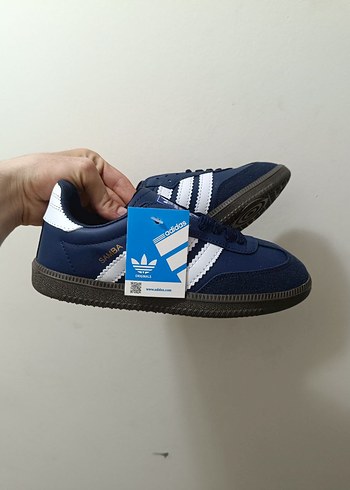 Adidas Lacivert Spor Ayakkabı