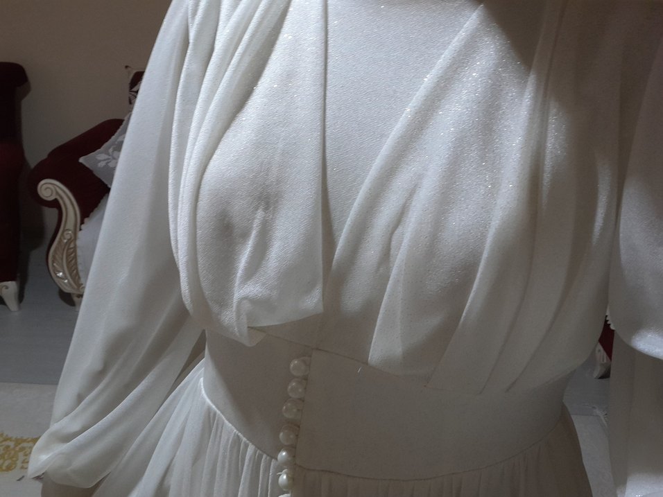 Uzun Kollu Beyaz Düğmeli Kadın Elbise - Görsel 3