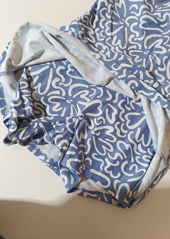 Açık mavi çicek desenli şortlu mayo - Görsel 8