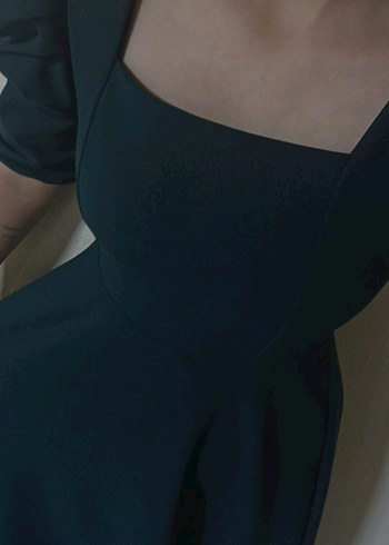 Kadın Yeşil Midi Elbise, Kayık Yaka, İnce Askılı - Görsel 6