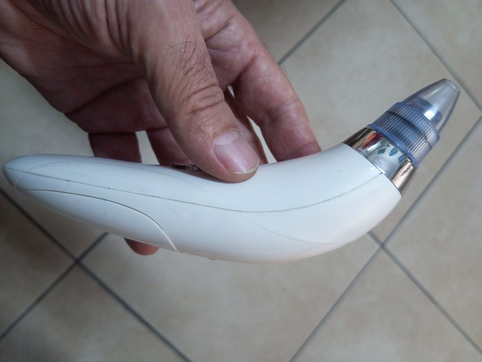 Beyaz Lazer siyah nokta yüz temizleme cihazı sorumsuz çalışıyor - Görsel 2