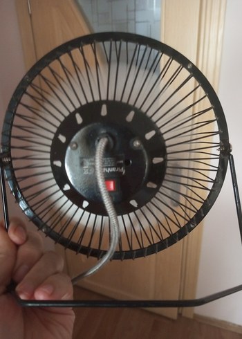 Küçük Siyah Piranha Masa Vantilatörü - Görsel 2