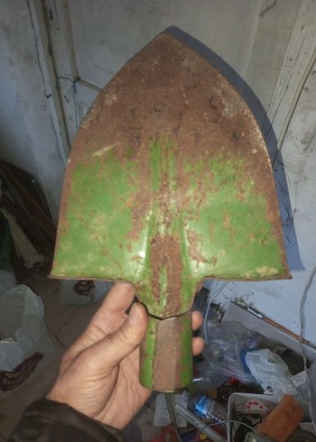 Feza Sivri Uçlu Bahçe Küreği Demir - Görsel 2