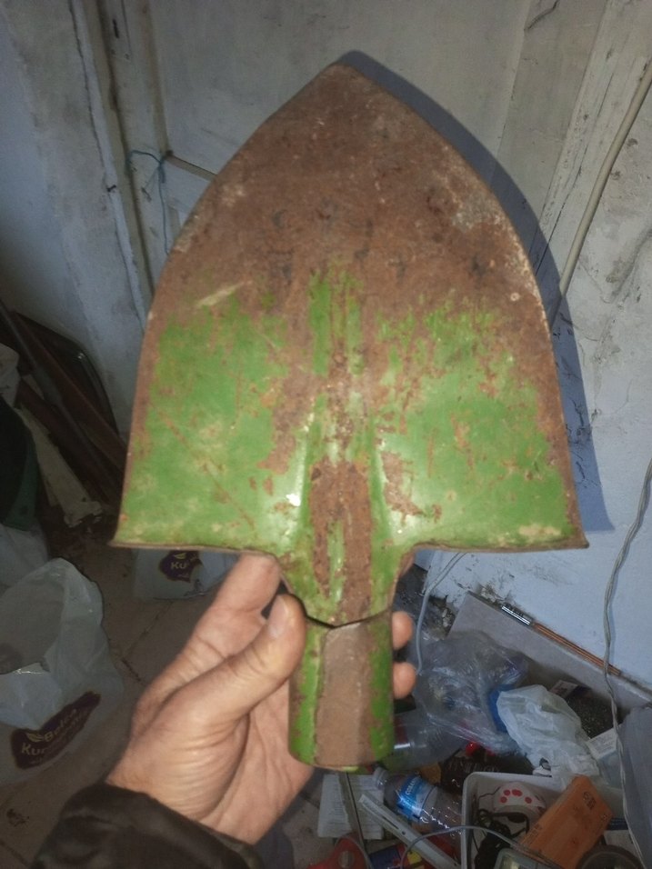 Feza Sivri Uçlu Bahçe Küreği Demir - Görsel 2