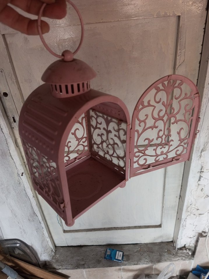 Pembe Metal Desenli Mumluk - Görsel 4