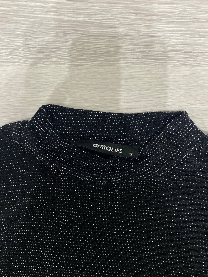 Siyah simli Kadın Uzun Kollu crop - Görsel 2