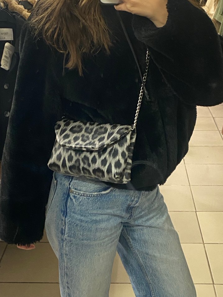 Gri Leopar Desenli Kürklü Deri Çanta - Görsel 3