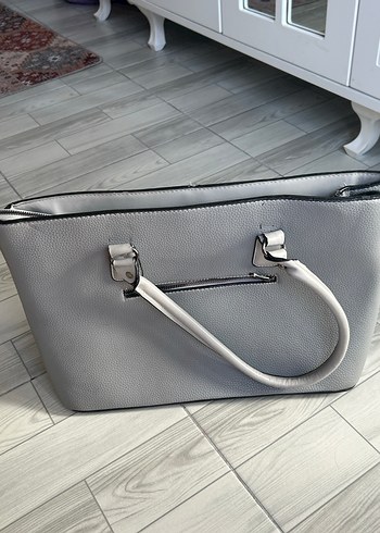 Gri Deri Fermuarlı Kadın Çanta - Görsel 2