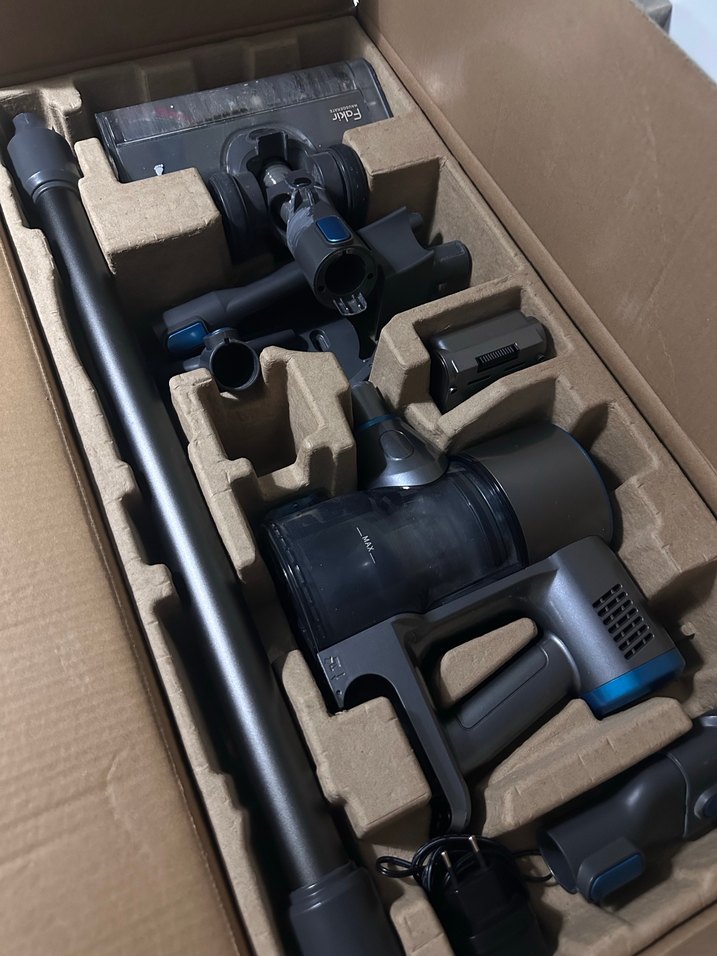 Siyah Kablosuz Elektrikli Süpürge - Görsel 2