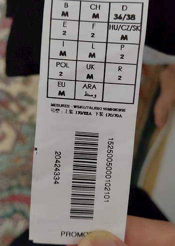 m Beden siyah Renk Siyah V Yaka Volanlı Kolsuz Bluz