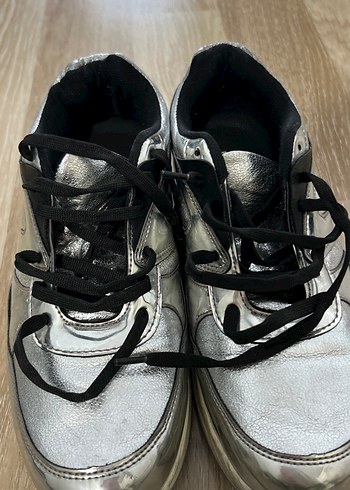 Metalik Yılan Desenli Gri Stiletto Topuklu Sneakers - Görsel 7