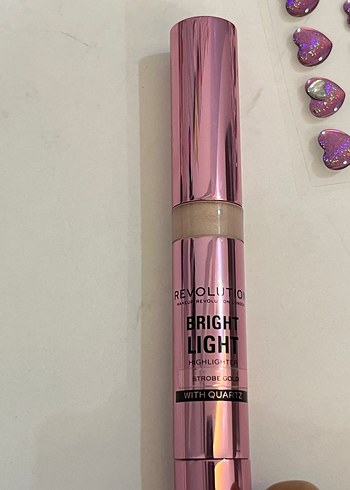 Revolution highlighter strobe gold - Görsel 2