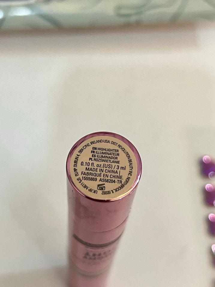 Revolution highlighter strobe gold - Görsel 4