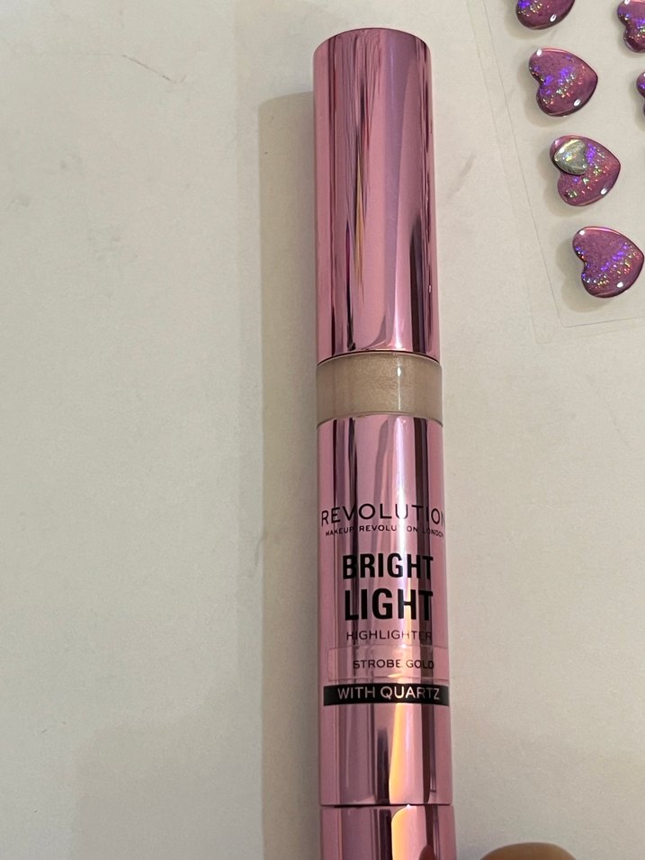 Revolution highlighter strobe gold - Görsel 2