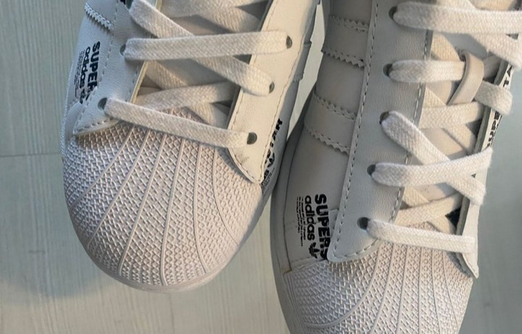 Renkli Baskılı Beyaz Bağcıklı Sneaker - Görsel 3