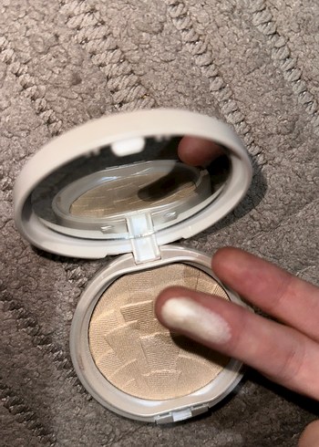 Gabrini Açık Ten Toz Aydınlatıcı - Görsel 4