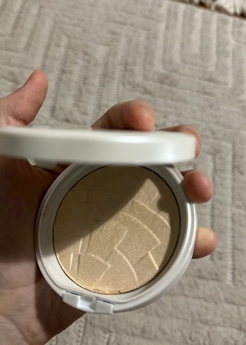 Gabrini Açık Ten Toz Aydınlatıcı - Görsel 3