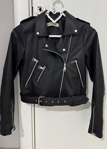 Siyah deri ceket - Görsel 2