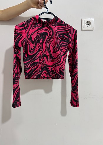 Pembe Desenli Uzun Kollu Boğazlı Bluz