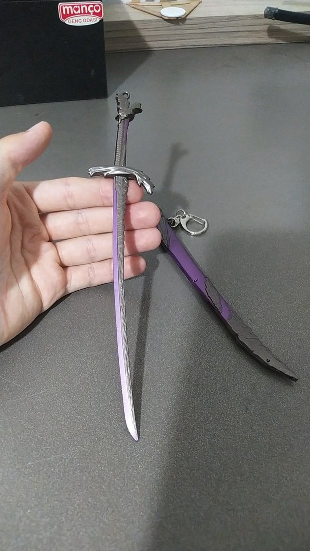 Mor Parlak Gotik Kılıç Anahtarlık - Görsel 2