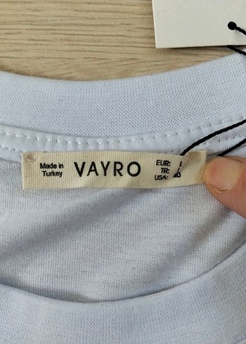 Beyaz Kısa Kollu Beli Lastikli Tişört - Görsel 2