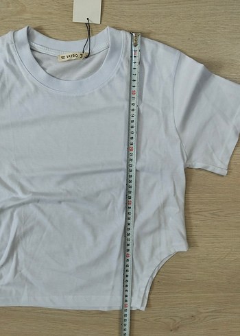 Beyaz Kısa Kollu Beli Lastikli Tişört - Görsel 3