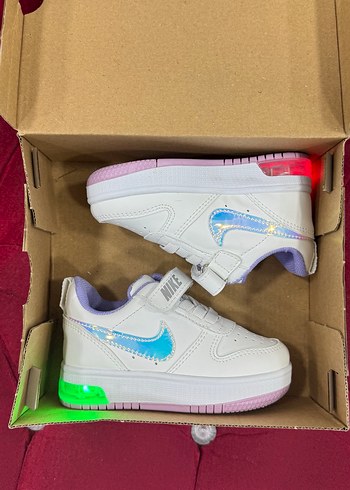 Kız Çocuk Beyaz Nike Spor Ayakkabı - Görsel 4