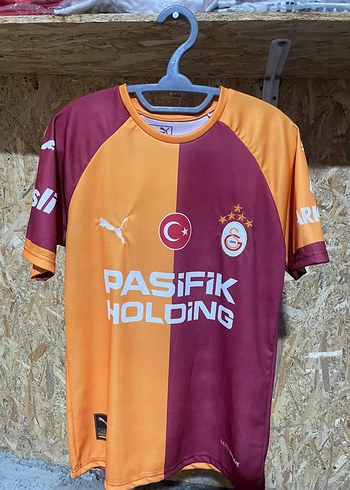 yeni seson galatasaray forması