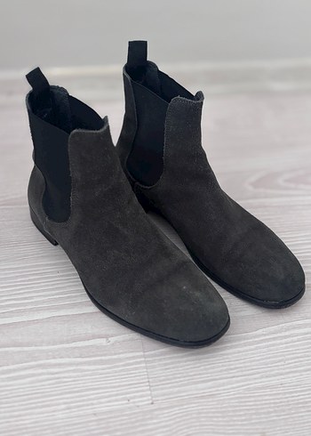 Gri erkek bot - Görsel 4